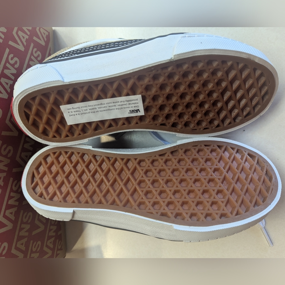 Vans Tennis Shoes - Picture 6 of 7